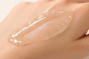 بافت ژلی آبرسان و جذب سریع آن روی پوست 